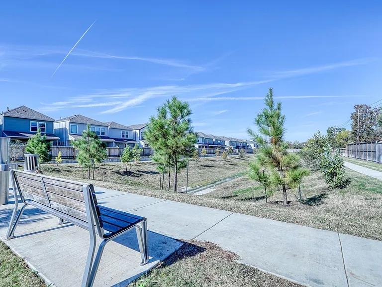 3110 Moontide Ln — Photo 37