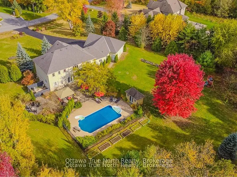 1530 Lords Manor Ln — Photo 2