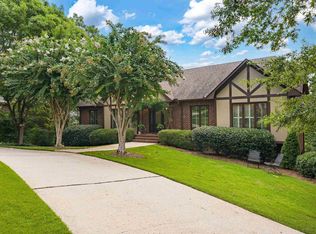 353 Vesclub Dr, Vestavia Hills, AL 35216