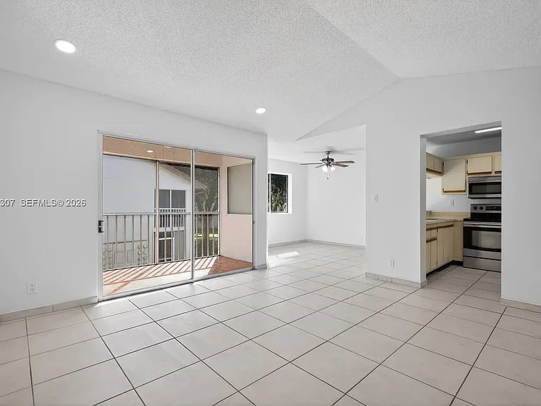 13856 SW 93rd Ln #13856 — Photo 7