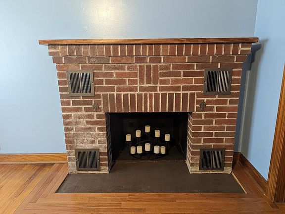 4th image of 456 Colonial Dr