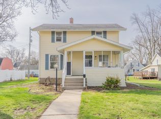 207 E John St, Nappanee, IN