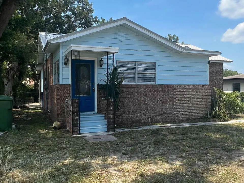407 Avenue A SE