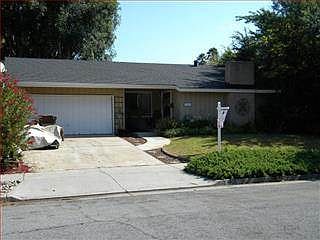 2nd image of 1321 Crossgates Ln