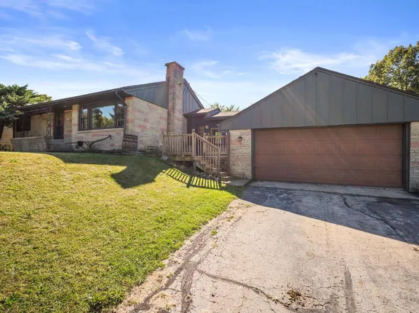2403 West Alvina AVENUE, Milwaukee, WI 53221