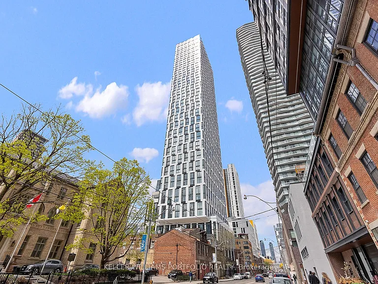 252 Church St #Penthouse 16 — Photo 1