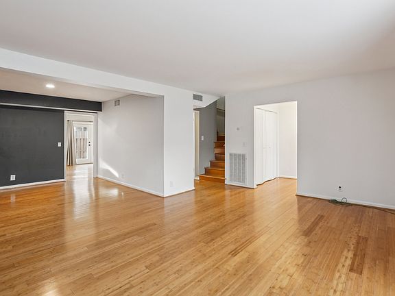 3rd image of 6908 Highland Park Dr