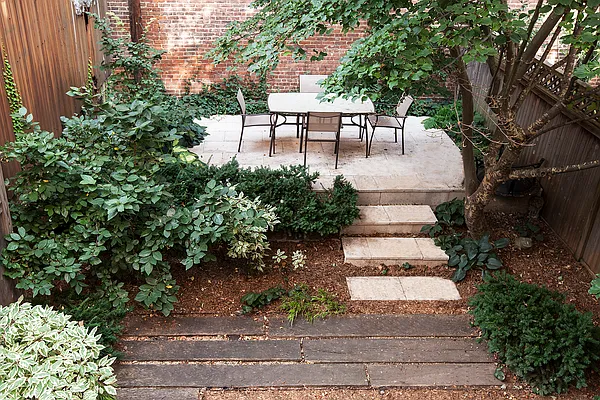 Rented by Compass | media 20