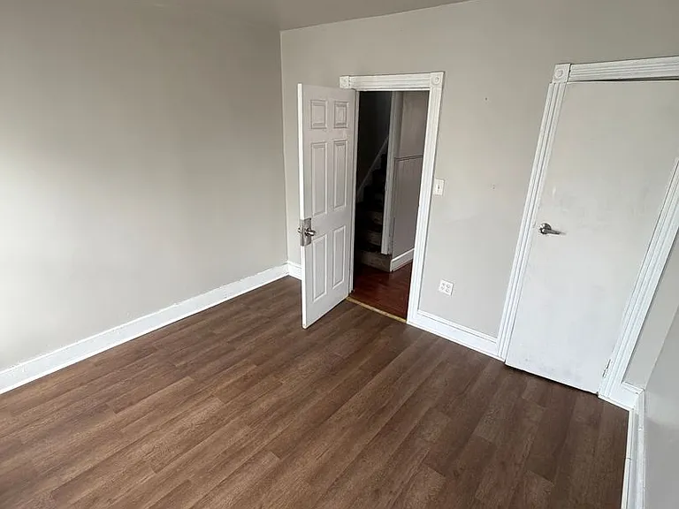 605 Eisenbrown St — Photo 11