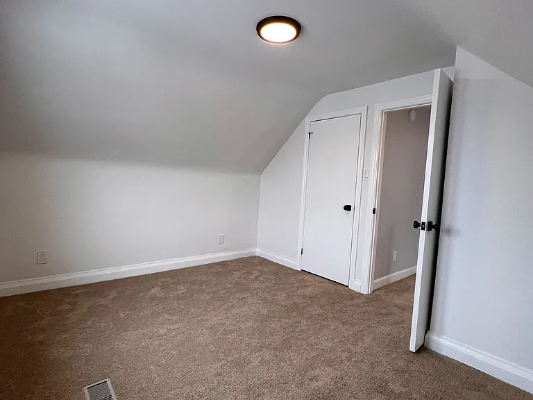 9 Admiral Rd — Photo 15