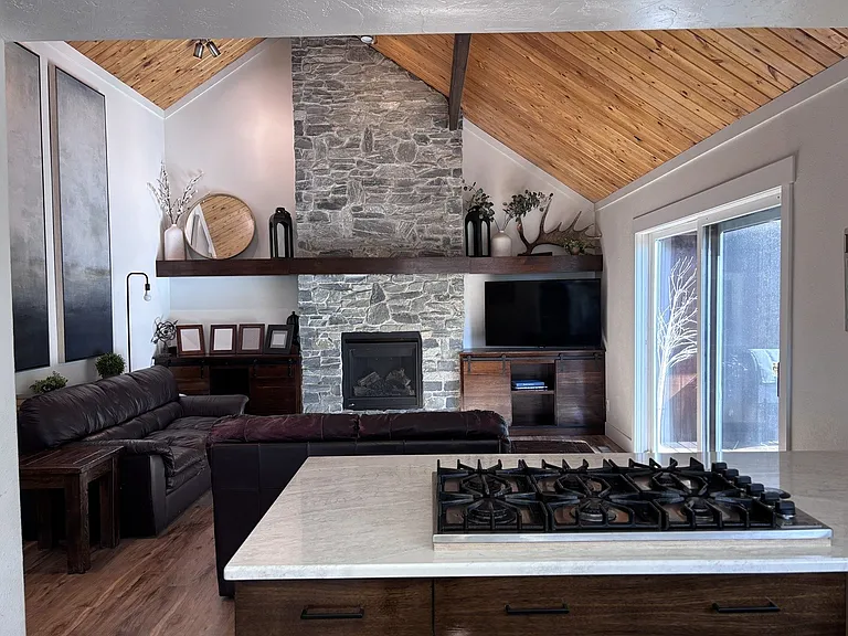 9988 Main Tree Dr — Photo 5
