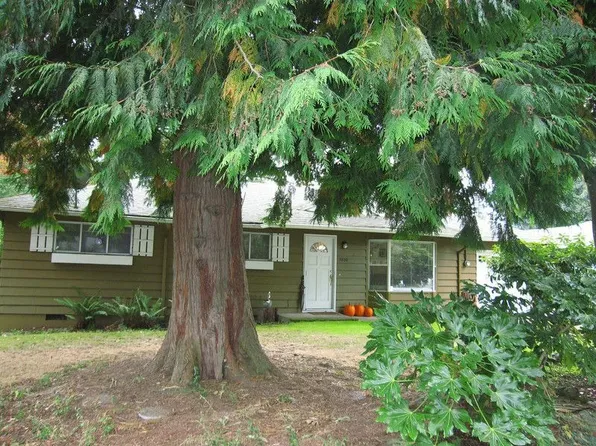 5830 SW Burma Rd, Lake Oswego, OR 97035