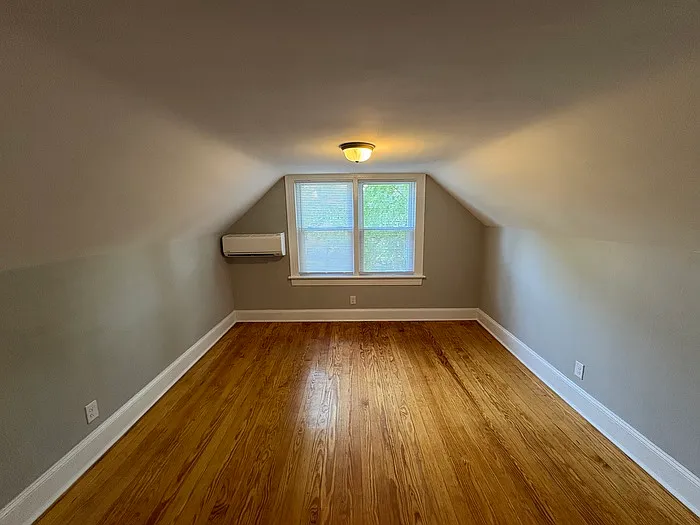 305 Davis St — Photo 11