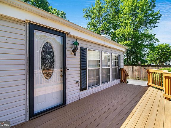 2nd image of 45525 Hickory Hills Cir