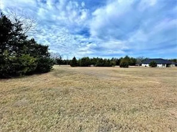 15C La Paloma Cir, Gordonville, TX 76245