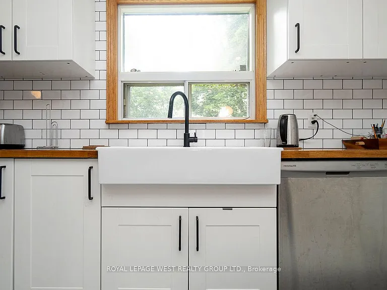 22 Beaucourt Rd — Photo 13