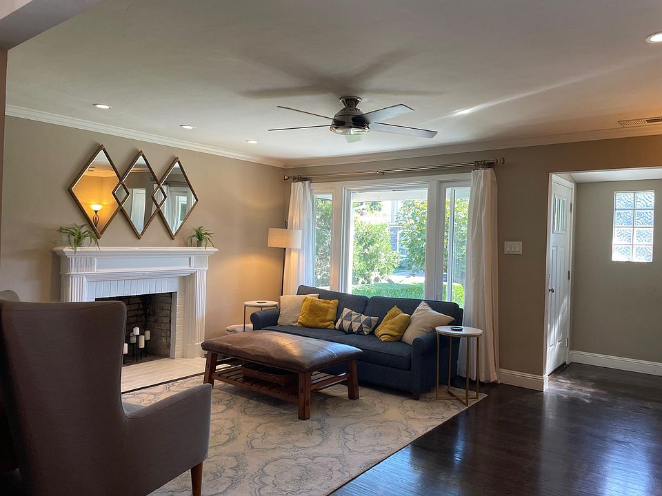 Spacious and bright living room
