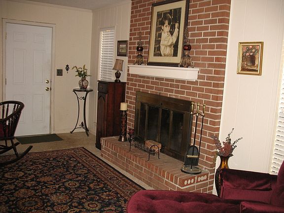 5th image of 4448 Blackwood Dr