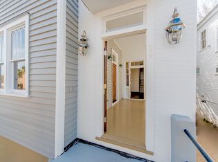 29 Society St APT D, Charleston, SC 29401