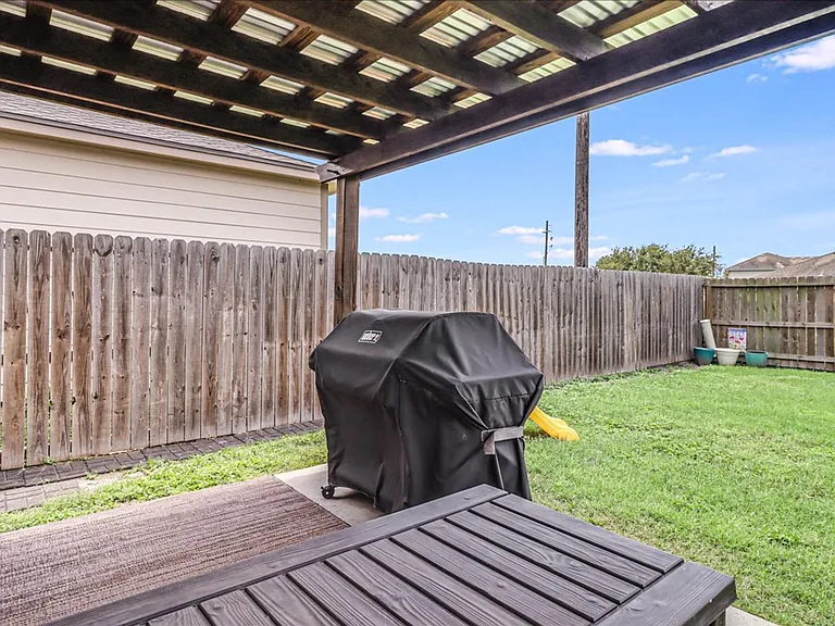 7617 Diamond Dr — Photo 35
