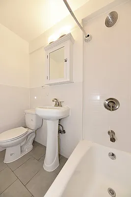 Rented by Buchbinder & Warren | media 25