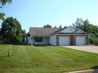 6058 Fairgrove St, Kalamazoo, MI 49009