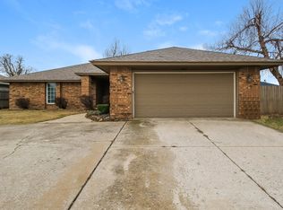 8117 Turtle Dove Dr, Oklahoma City, OK 73132