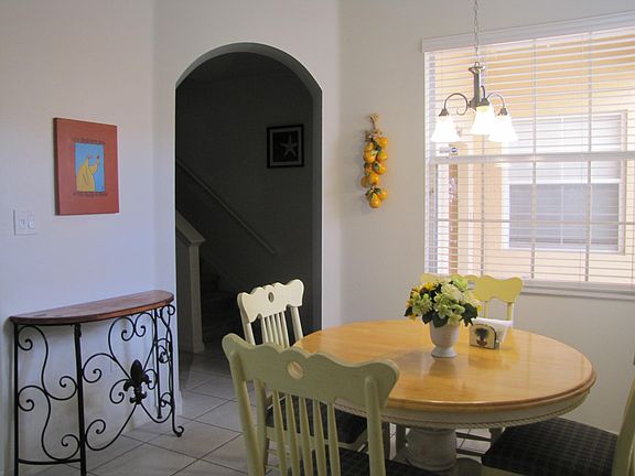 4th image of 3461 Parkridge Cir #18-104