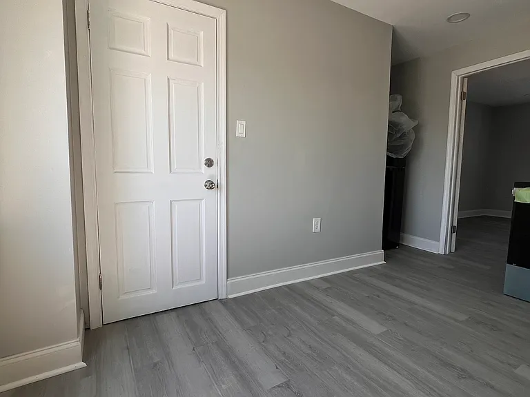 5708 Walnut St #2 — Photo 11