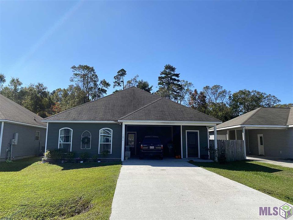 2nd image of 10824 Field Pointe Dr