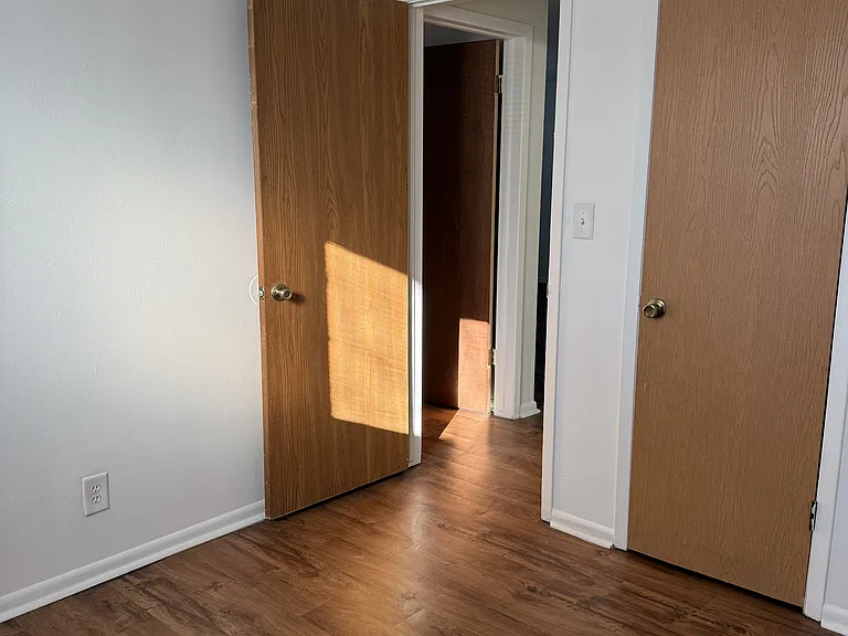 310 NW Chapel Dr #1 — Photo 10