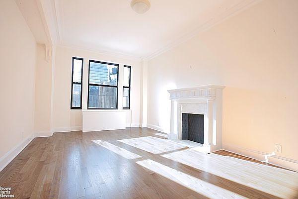 1st image of 260 W 72nd St APT 9D