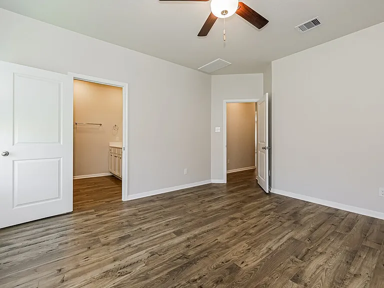 16427 Honeysuckle Hill Dr — Photo 8