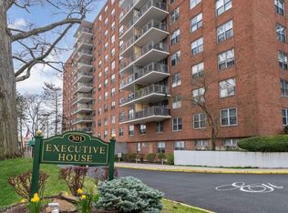 301 Beech St, Hackensack, NJ 07601