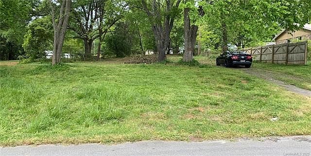 1st image of 326 Telegraph Dr