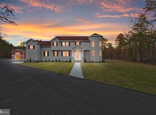 83 Maple Ave, Mays Landing, NJ 08330