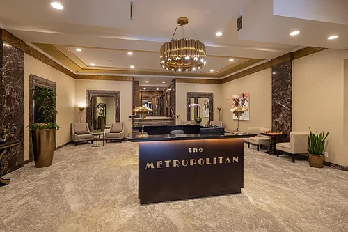 The Metropolitan Photo 1