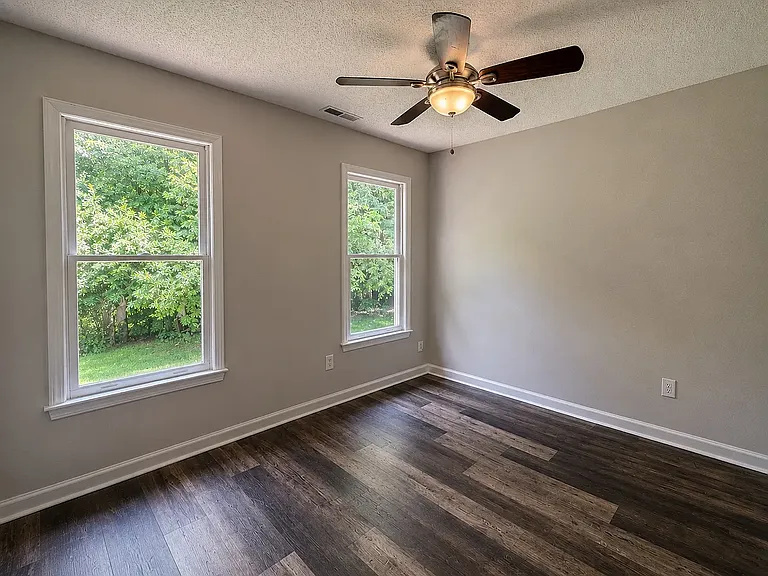 11000 Atrium Way — Photo 13