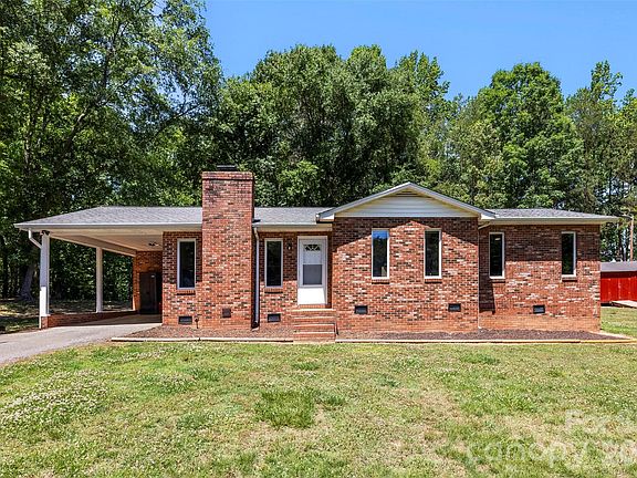 2nd image of 229 Hoyles Rd