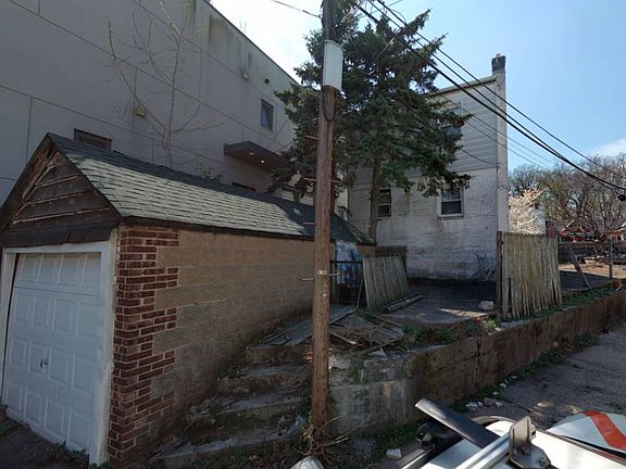 3rd image of 66-23 Selfridge St