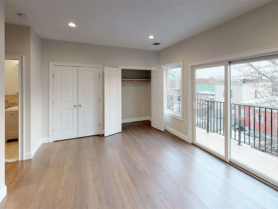 297-Gates-Unfurnished(2)