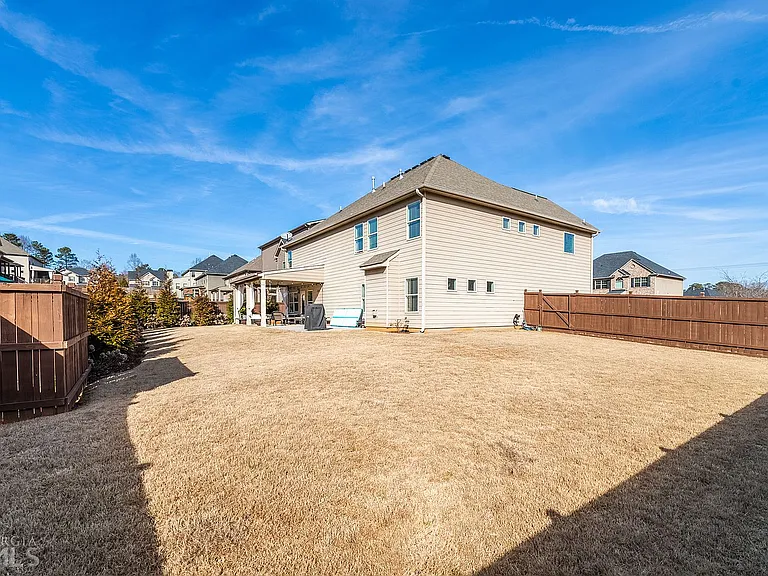4410 Mossbrook Cir — Photo 33