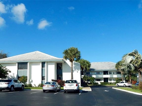 4th image of 175 SE Saint Lucie Blvd Unit Un C 57
