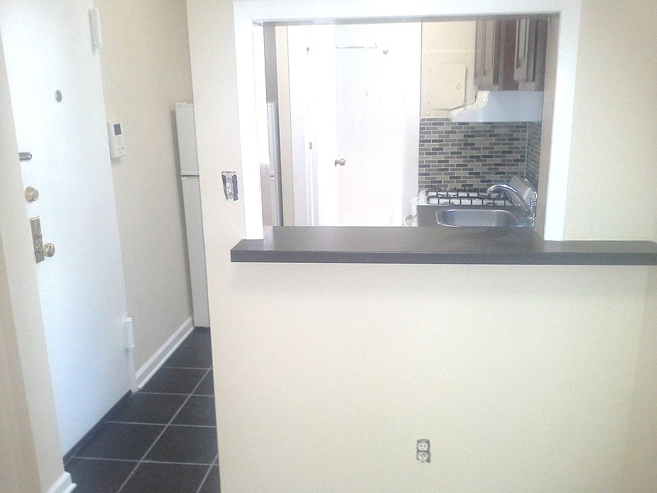2nd image of 244 E 46th St APT 5C