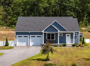 24 Kendall Ln, Raymond, NH 03077