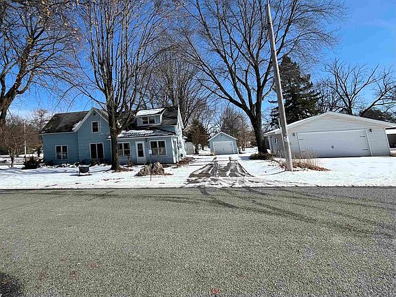 3rd image of 224 N Madison St