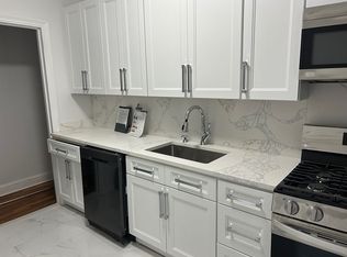 44-14 Newtown Rd, Astoria, NY 11103