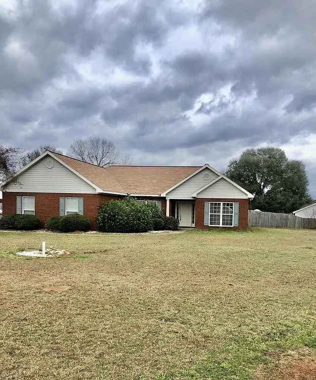 100 Cedar Grove Ln — Photo 2