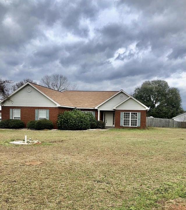 2nd image of 100 Cedar Grove Ln