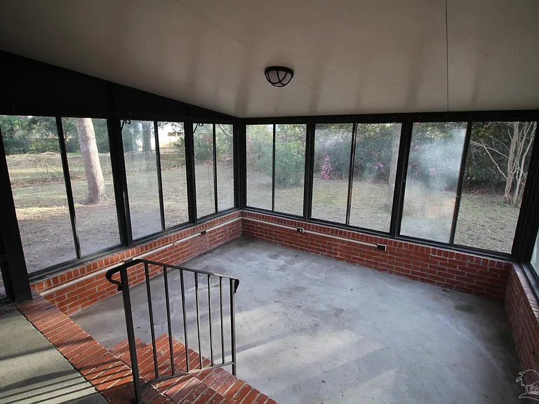 3801 Forest Glen Dr — Photo 12